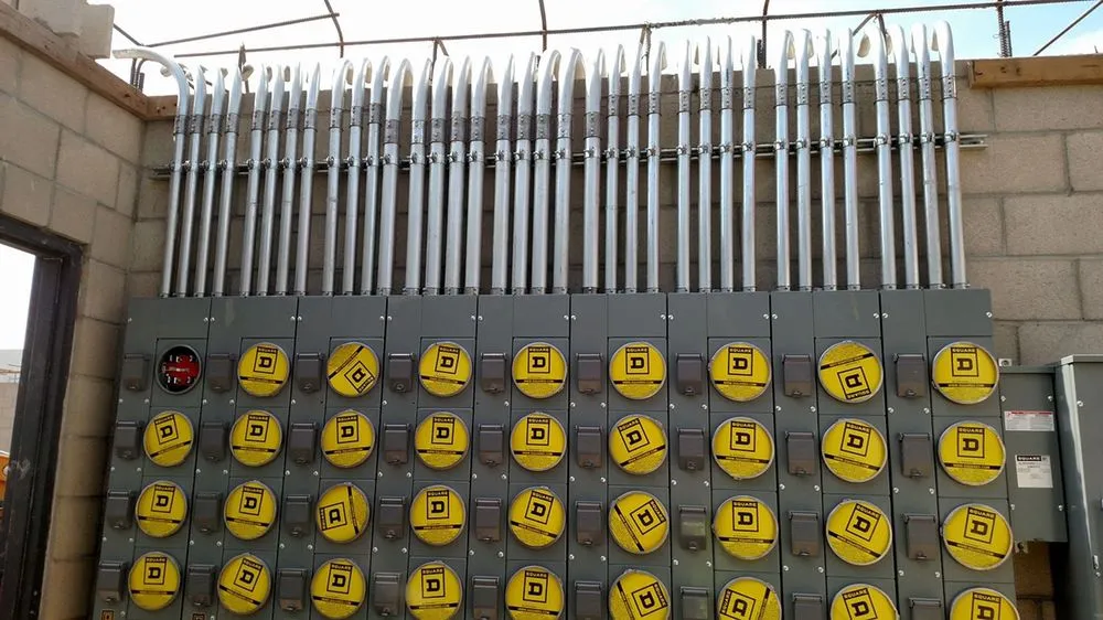 Slide of Goldcoast Electric