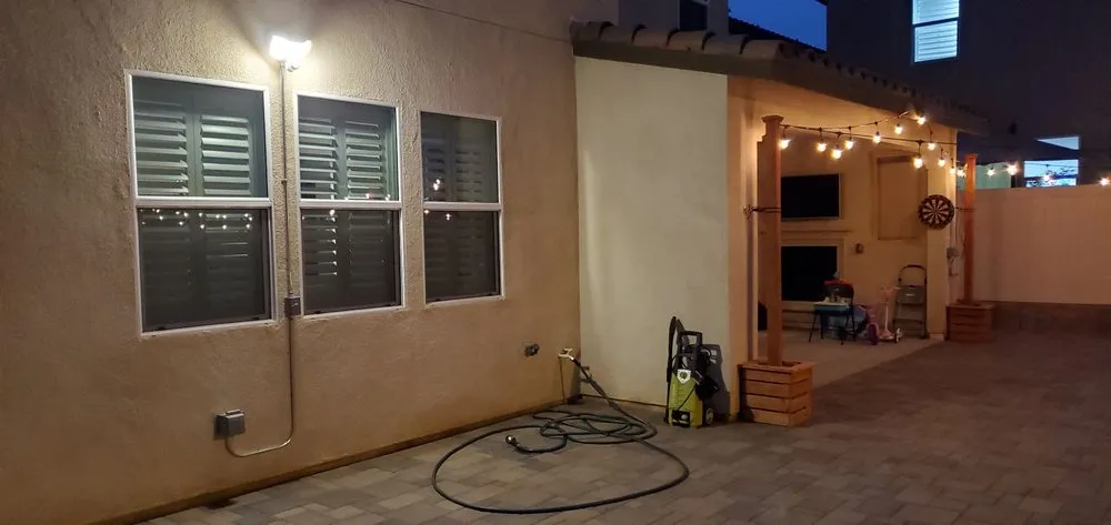 Slide of Goldcoast Electric