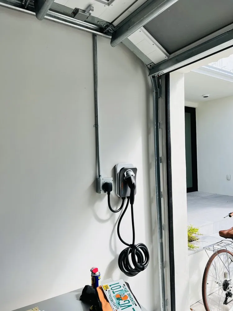 Slide of Golden Electric Services