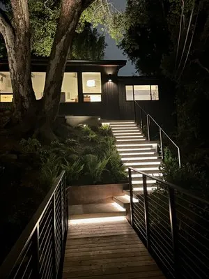 Golden Electrical Vanguard Logo