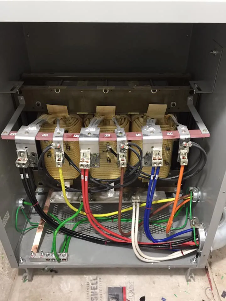 Trusted electrician providing circuit breaker repair in , 