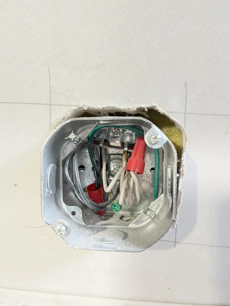 Slide of GoldenHandsElectrical