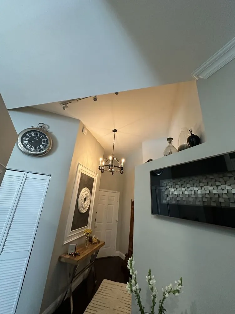 Slide of GoldenHandsElectrical