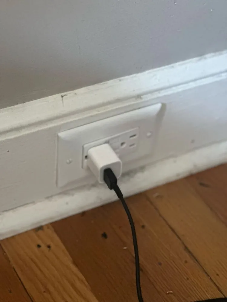 Slide of Goldie Electric