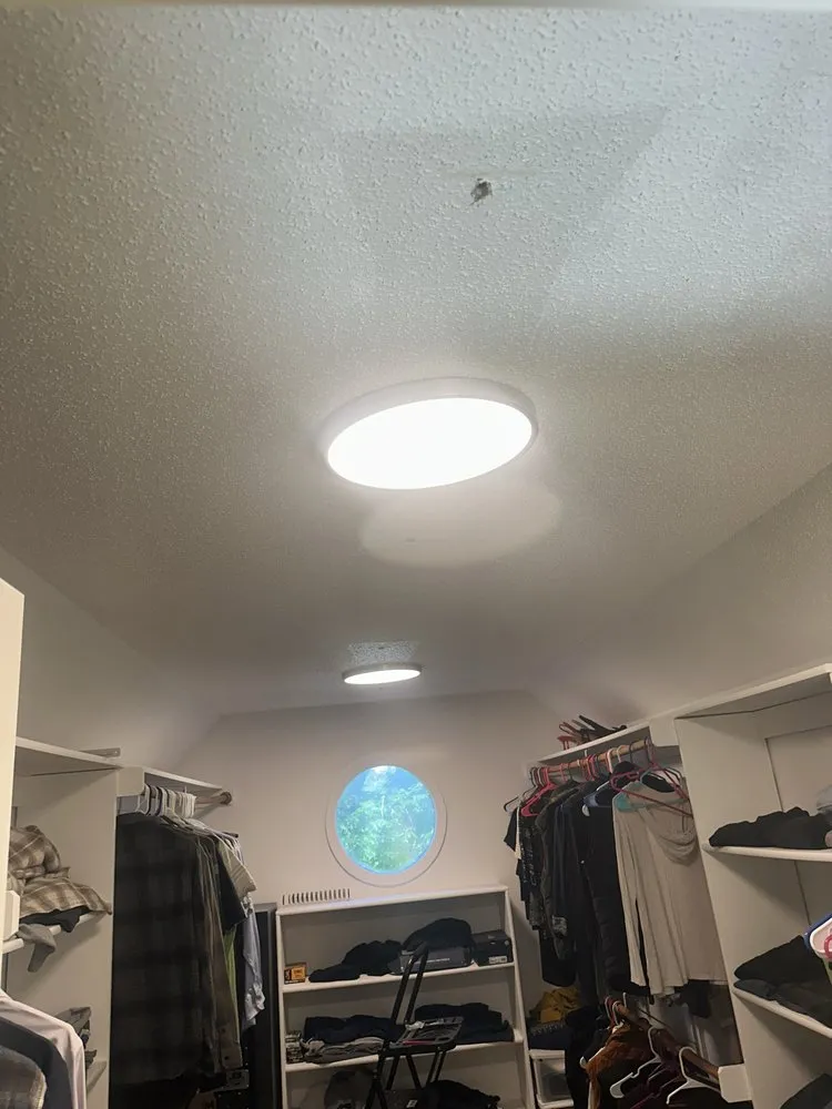 Slide of Goldie Electric