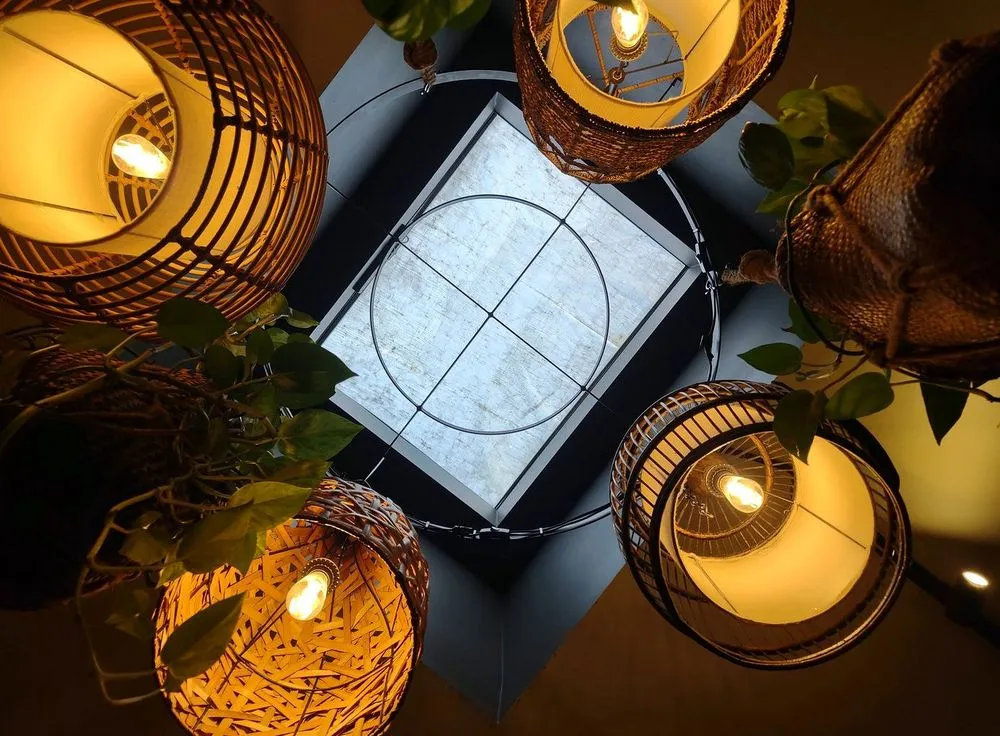 Slide of Goldleaf Electric