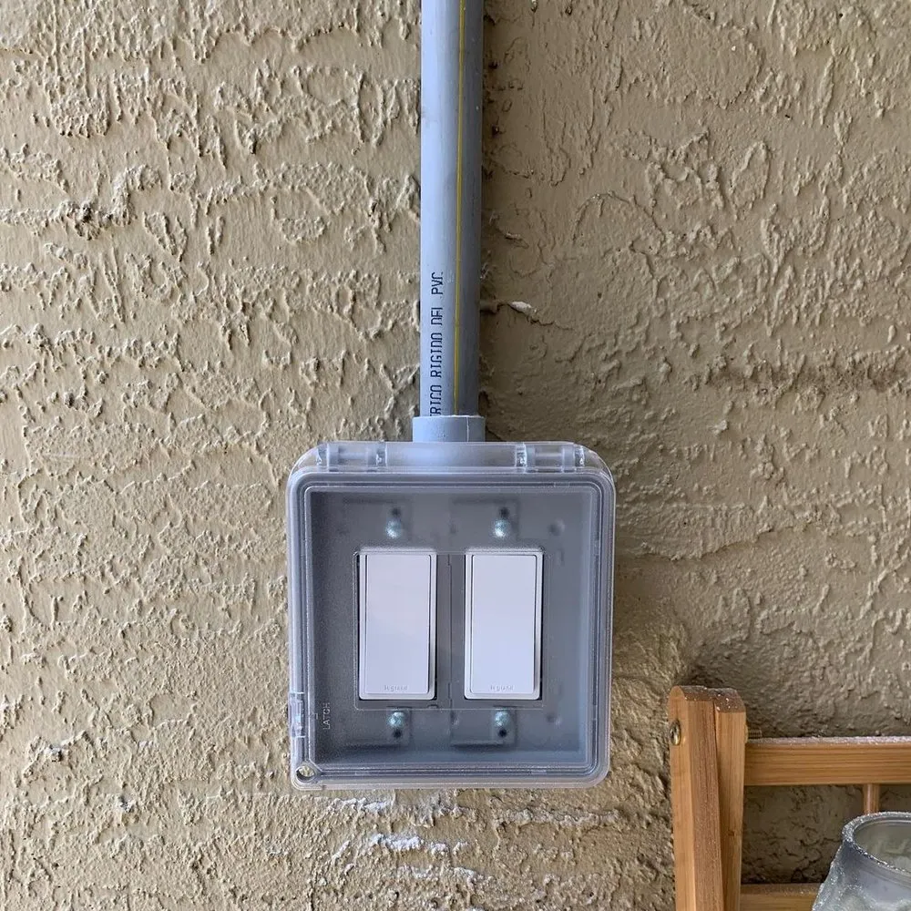 Slide of Golds 24 Hour Electrician