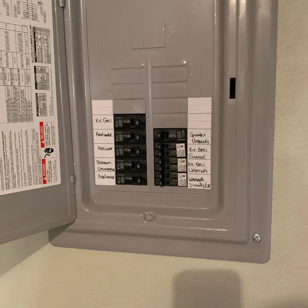 Slide of Golds 24 Hour Electrician