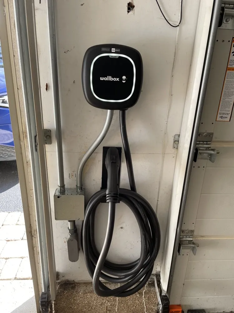 Slide of Goldstream Electrical Services