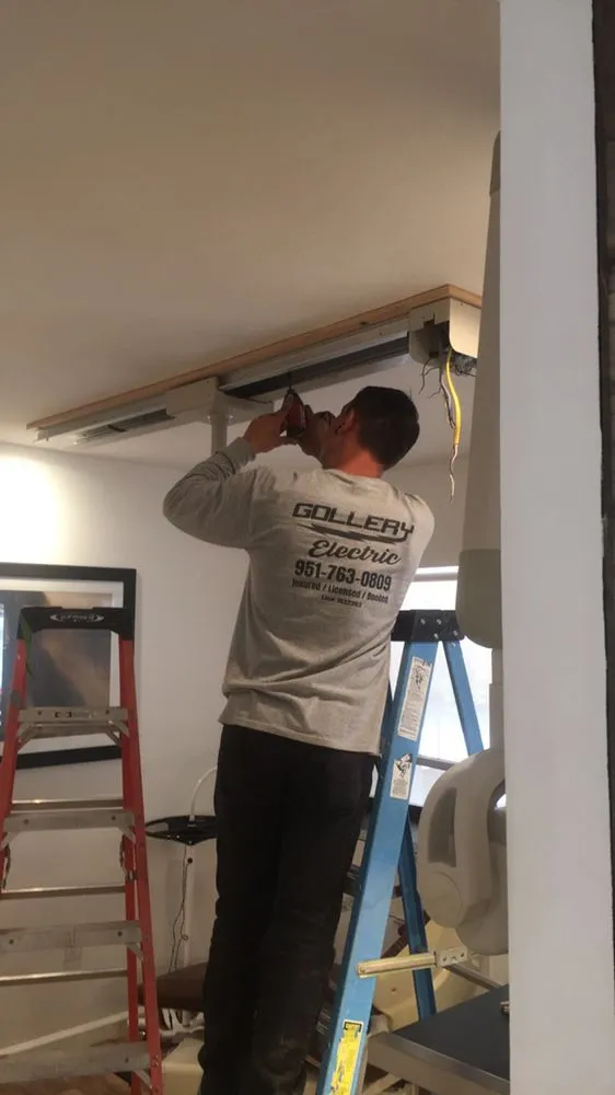 Slide of Gollery Electric