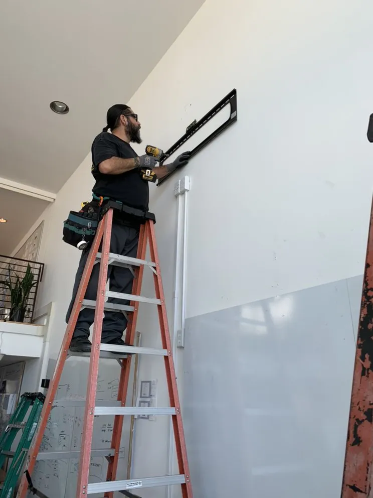 Slide of Gomez Electric