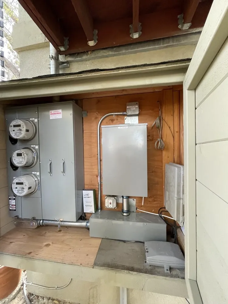 Slide of Gomez Electric