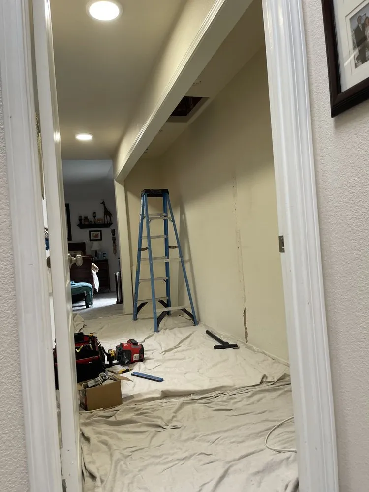 Slide of Gomez Electric