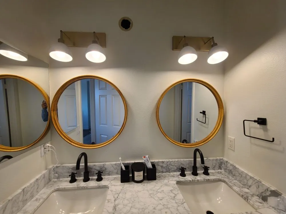 Slide of Gomez Electric Solutions