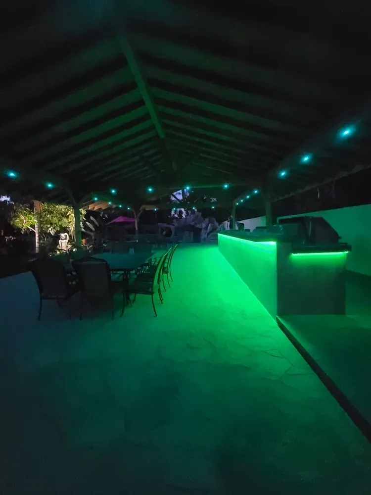 Slide of Gomez Electric Solutions