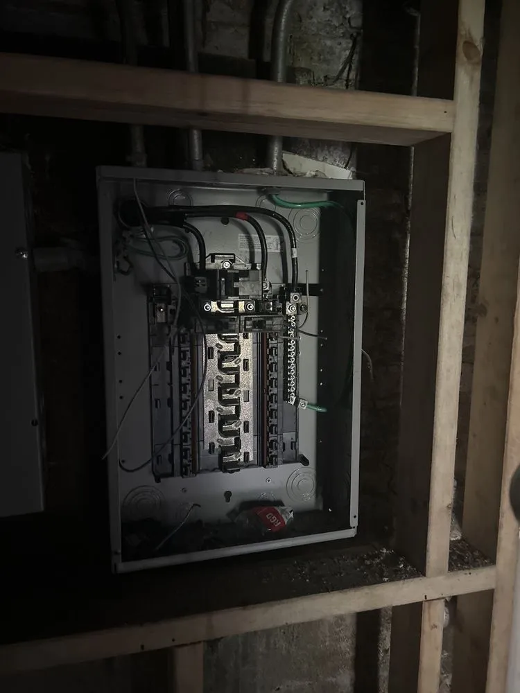 Slide of Gomez Electrical