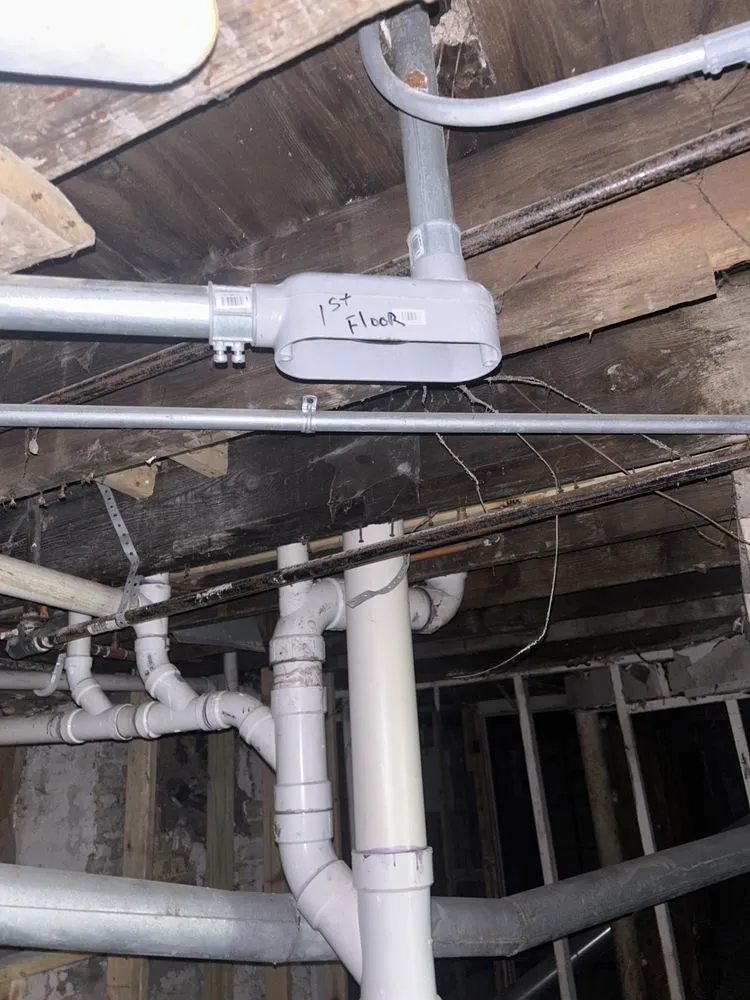 Slide of Gomez Electrical