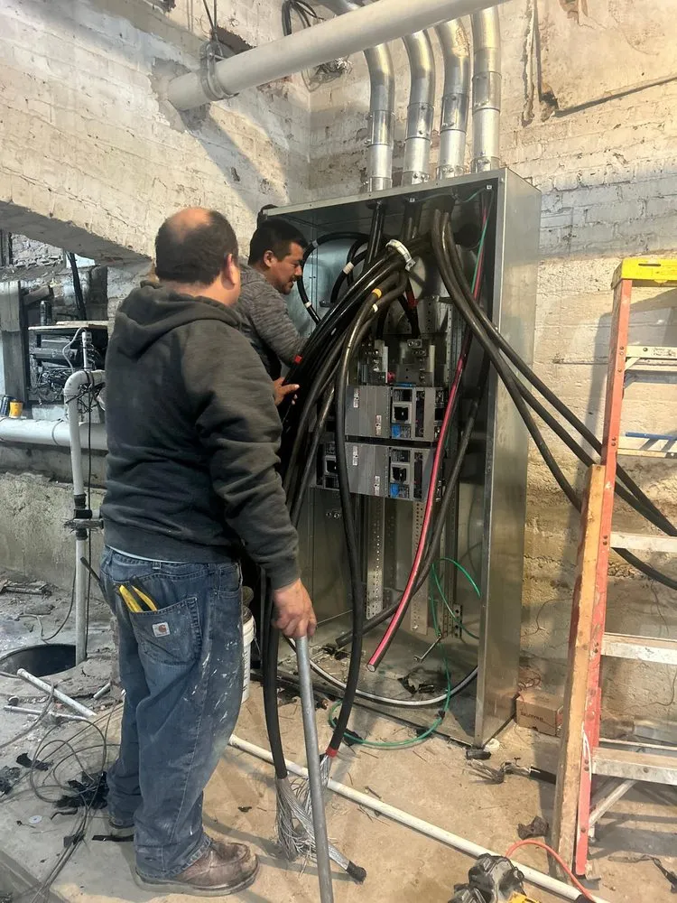 Slide of Gomez Electrical