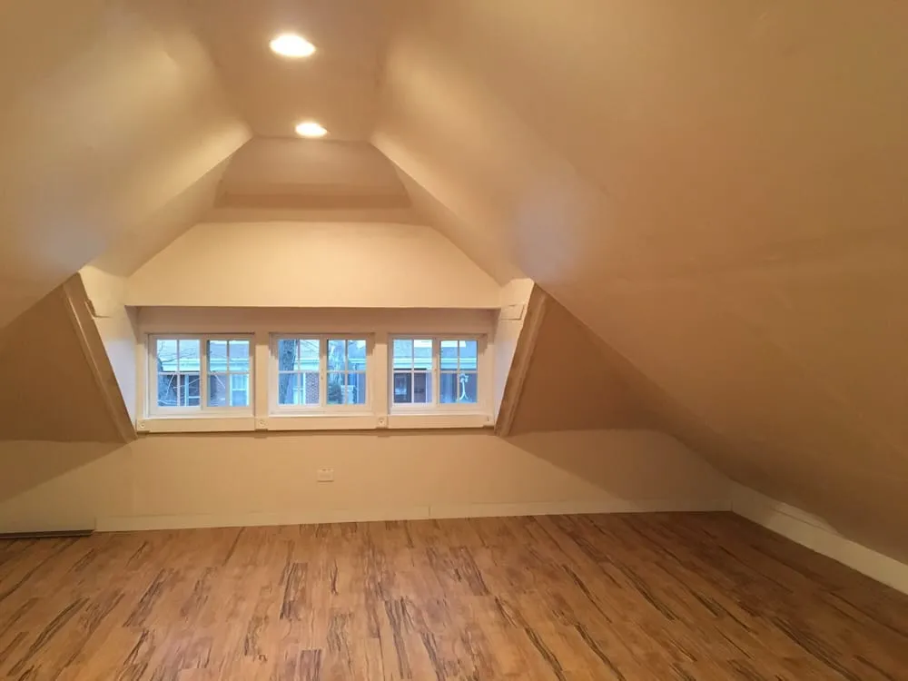 Slide of Gomez Electrical