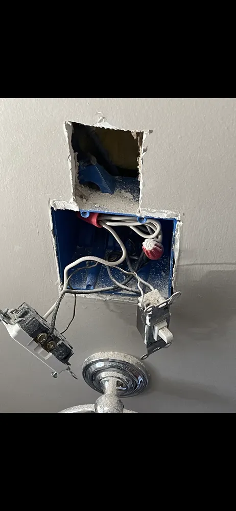 Slide of Gomez Electrical Repairs