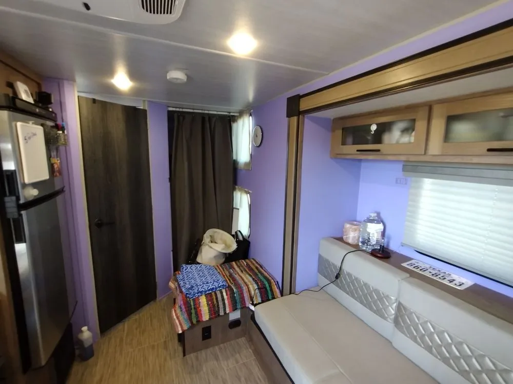 Professional electrician providing outlet and switch repair in , 