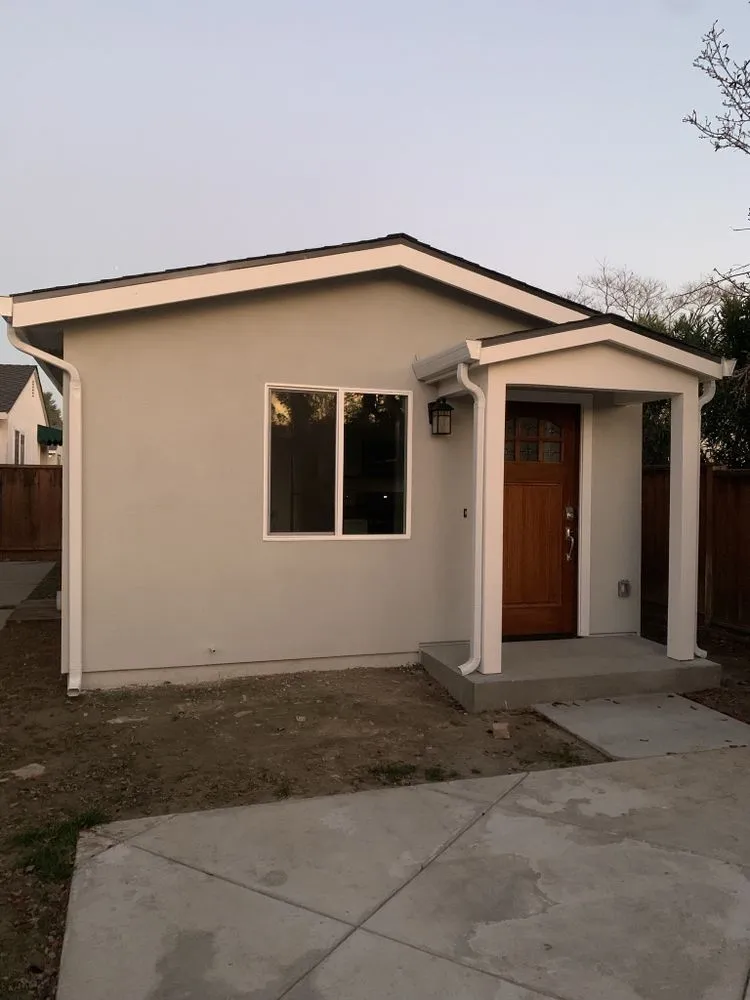 Slide of Gomez Repairs & Remodeling