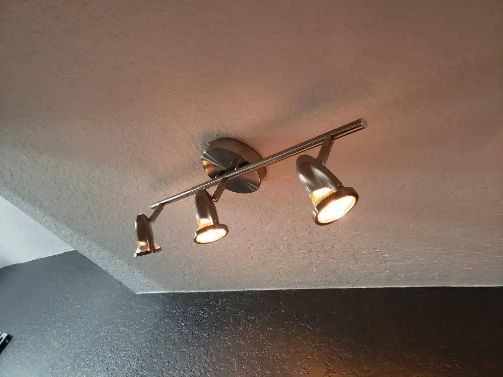 Slide of Goncalves Handyman Services