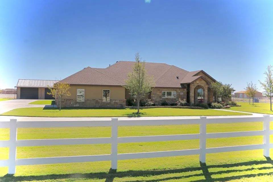 Slide of Gonzales Contractors