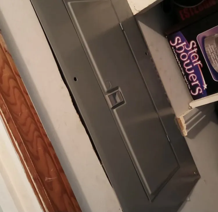 Slide of Gonzalez Electric