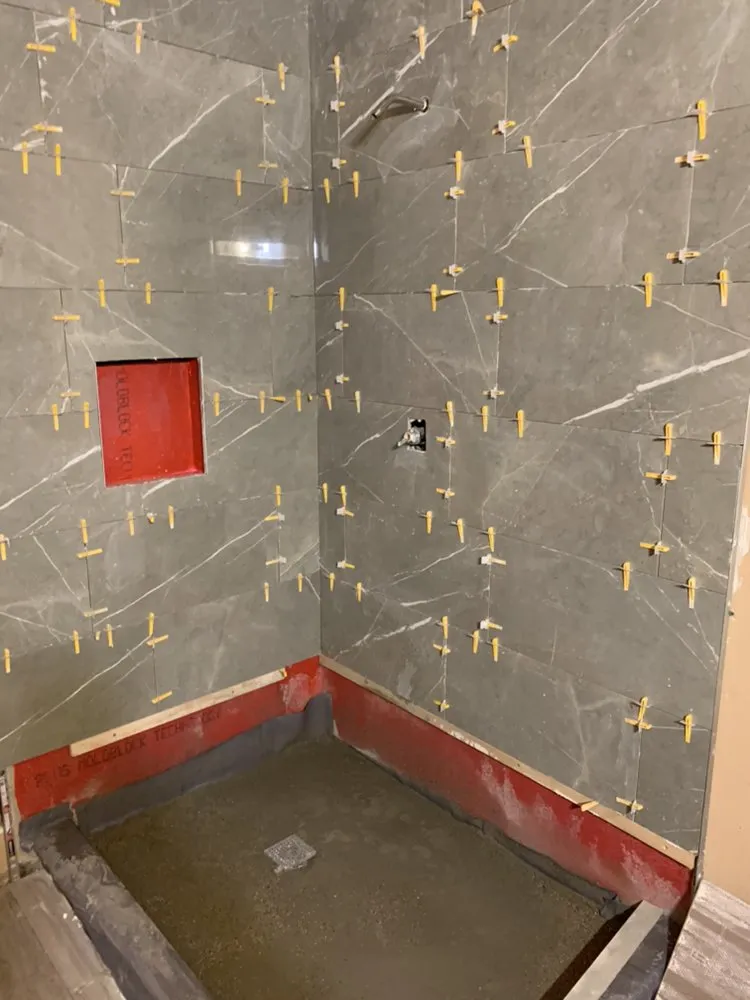 Expert outlet and switch repair in La Crescenta-Montrose, CA by Good Day Handyman