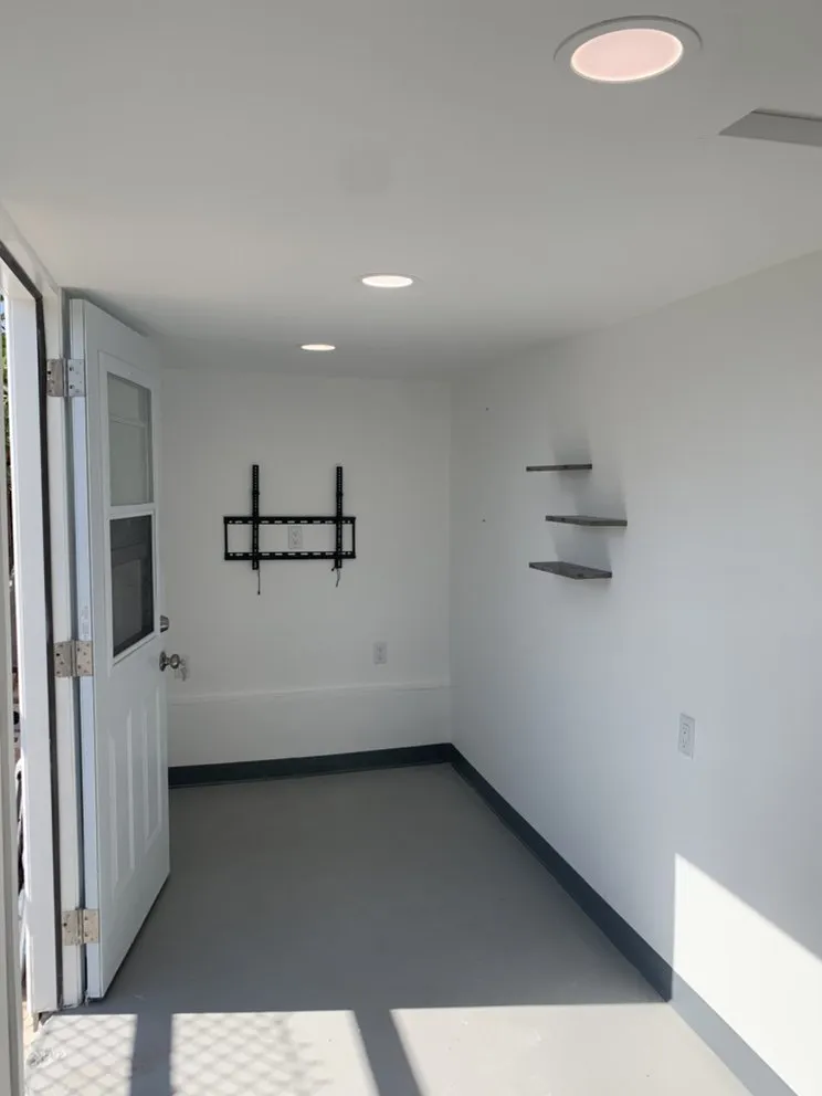 Licensed circuit breaker repair in La Crescenta-Montrose, CA by Good Day Handyman