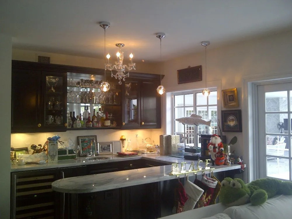 Slide of Good Electricians