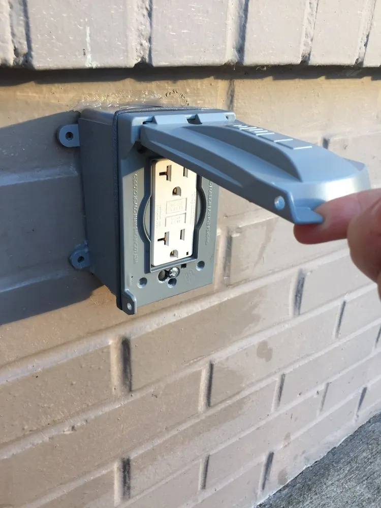 Slide of Good Guy Electrical