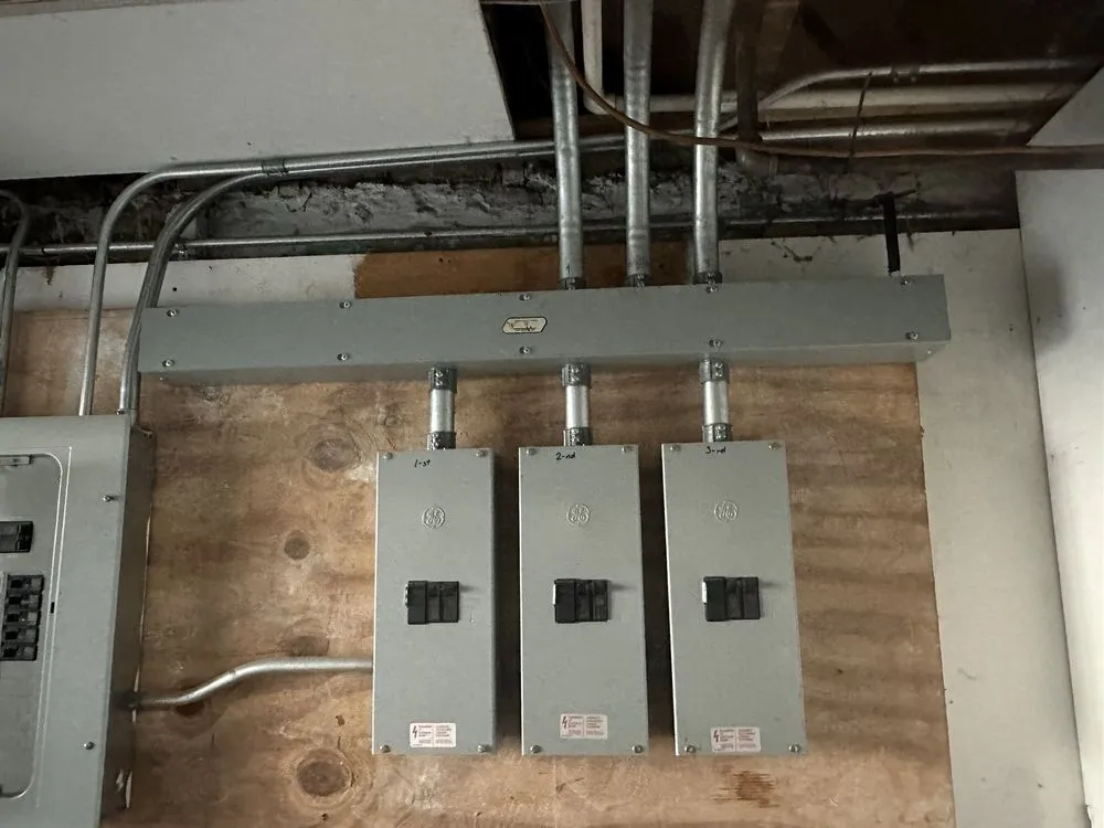 Slide of Good Guys Electric