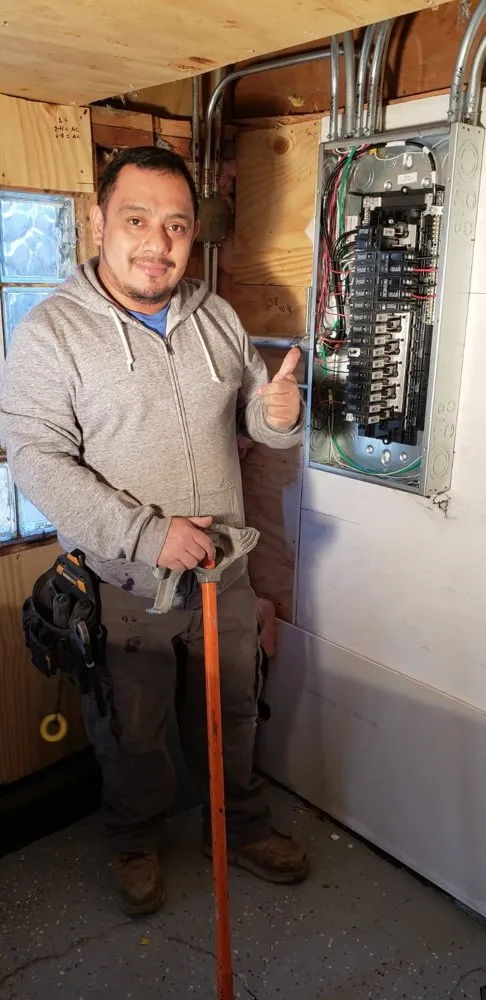 Slide of Good Guys Electric