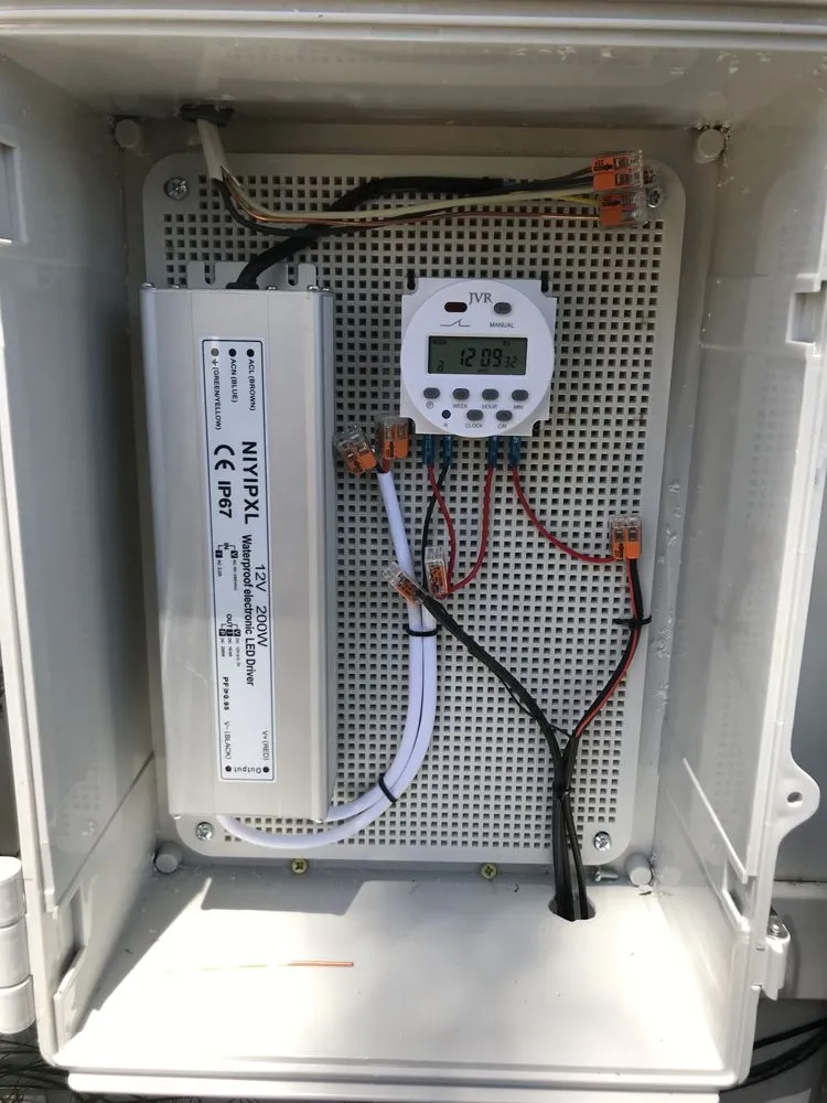 Trusted electrician providing electrical repair in Tarzana, CA - Good Guys Handyman Service