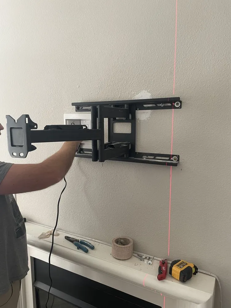 Reliable outlet and switch repair in Tarzana, CA by Good Guys Handyman Service