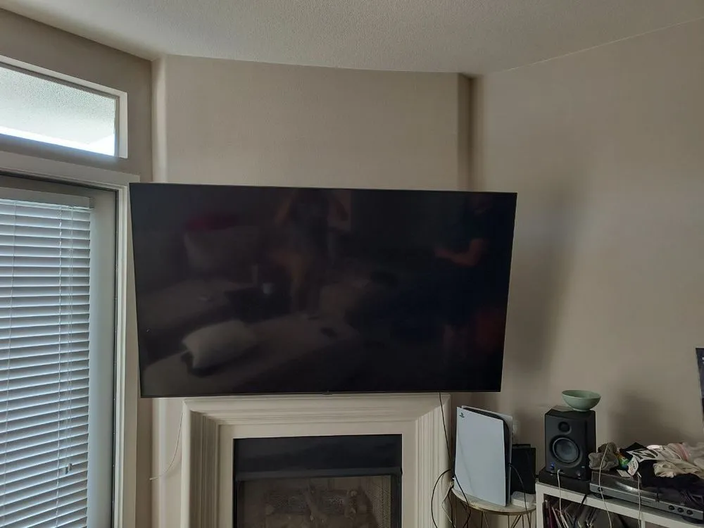 Expert electrician providing panel upgrade in Tarzana, CA - Good Guys Handyman Service