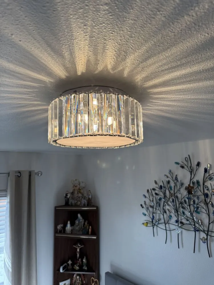 Expert electrician providing circuit breaker repair in , 