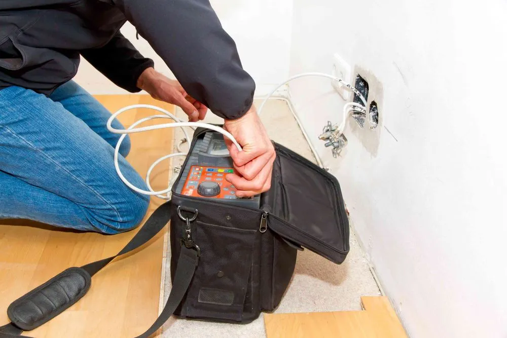 Slide of Gooseneck Electric