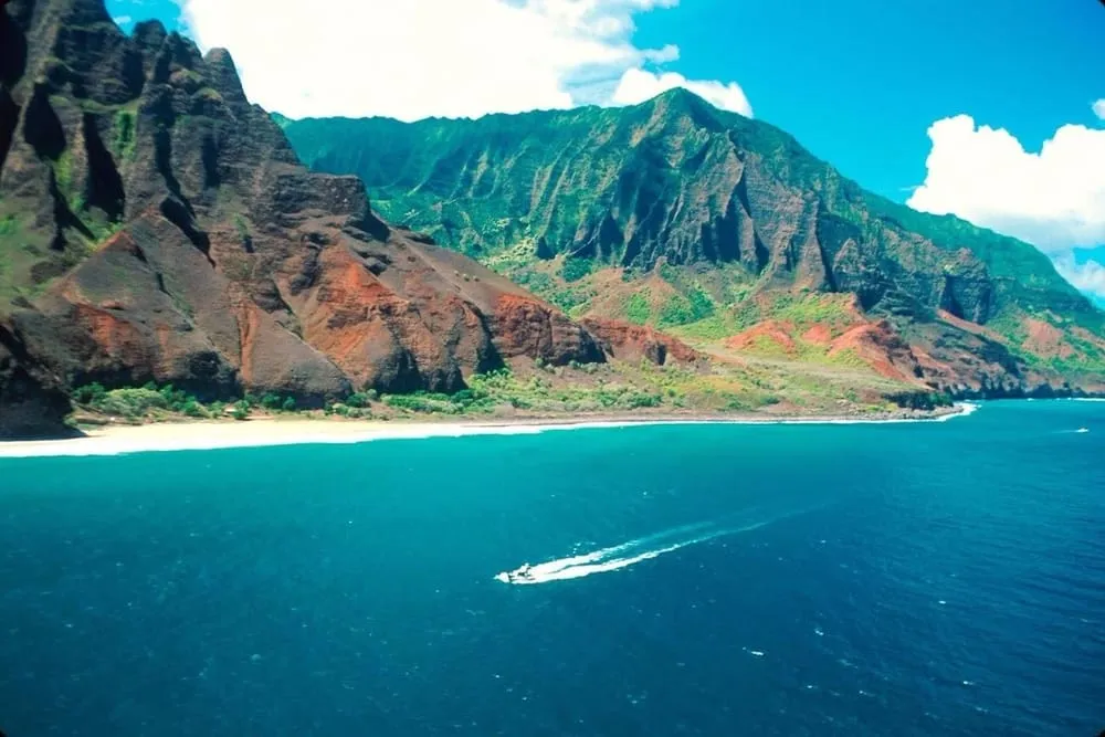Reliable electrical repair in Haleiwa, HI by Gordon Saker
