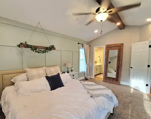 Slide of Gospo Electric