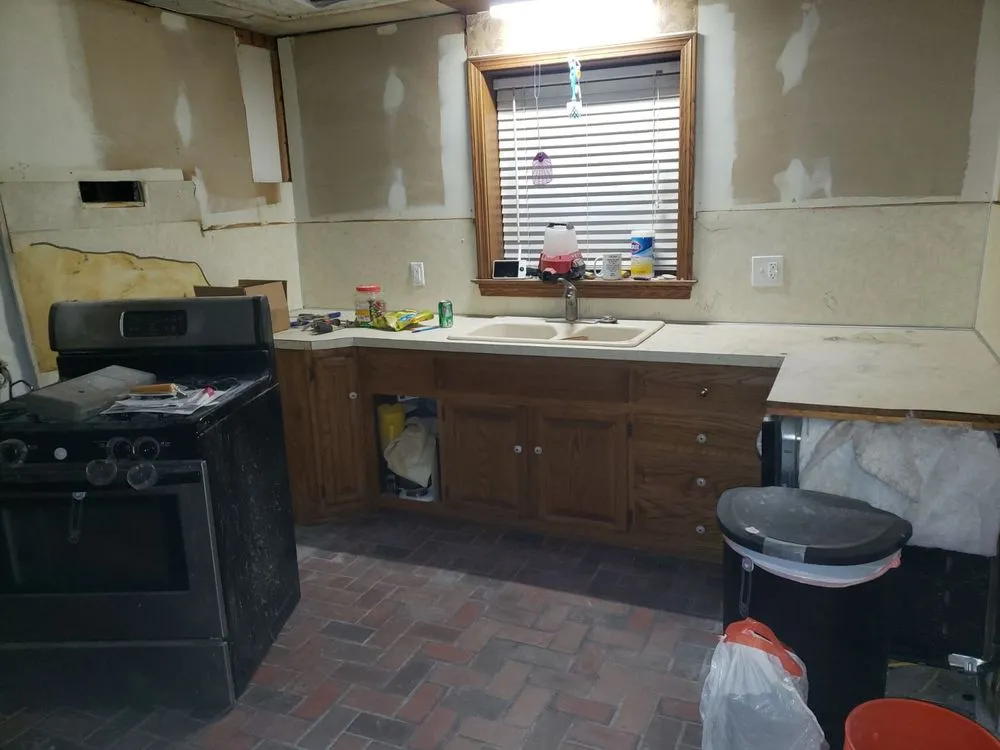 Reliable emergency electrical service in ,  by Grace Complete Property Maintenance