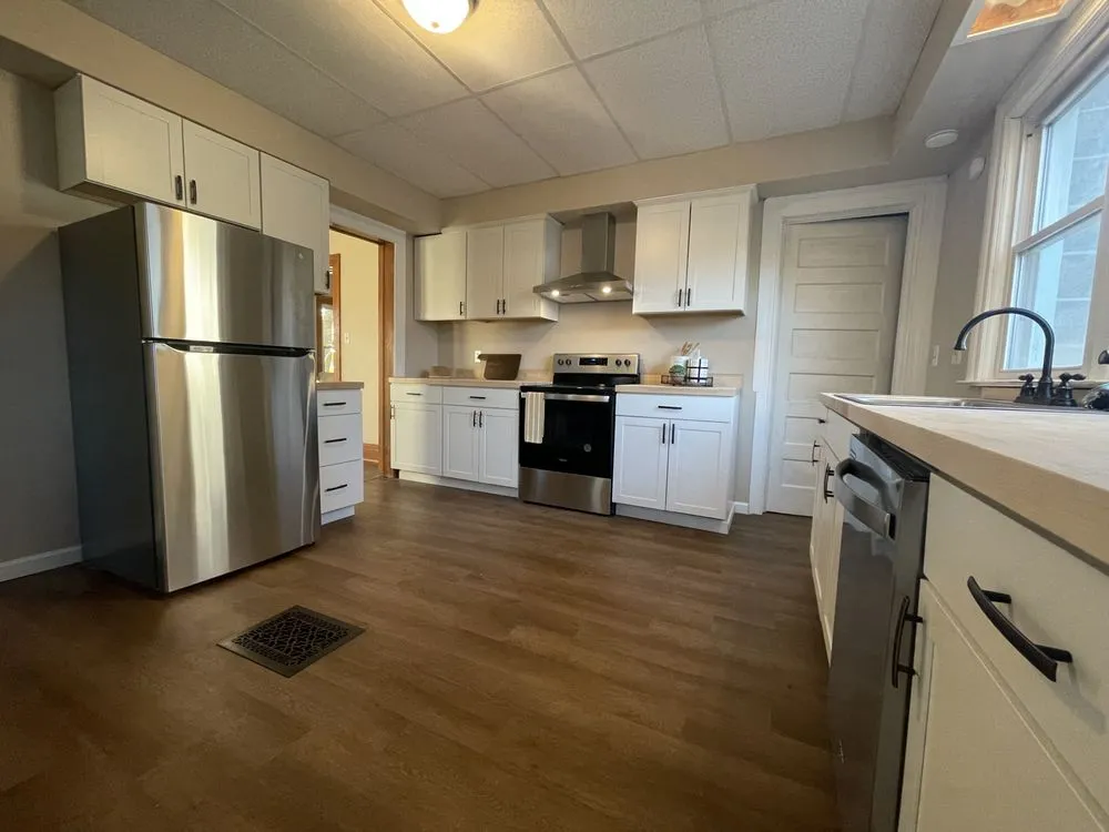 Slide of Grace Jane Contracting