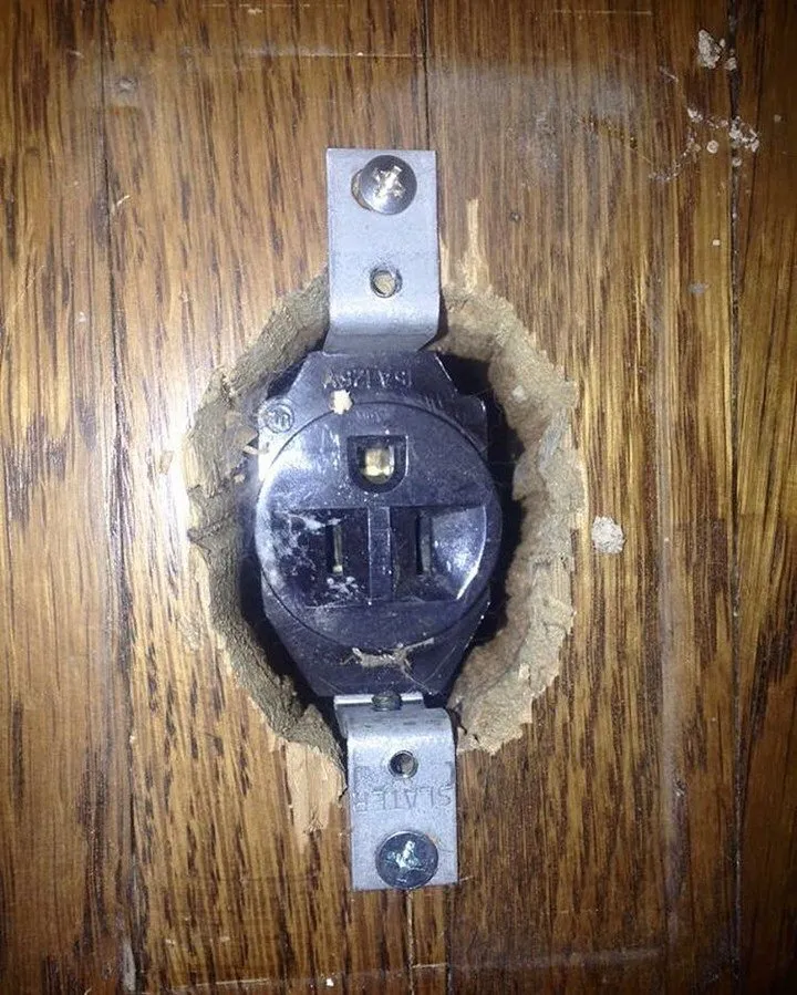 Slide of Graceland West Electrical