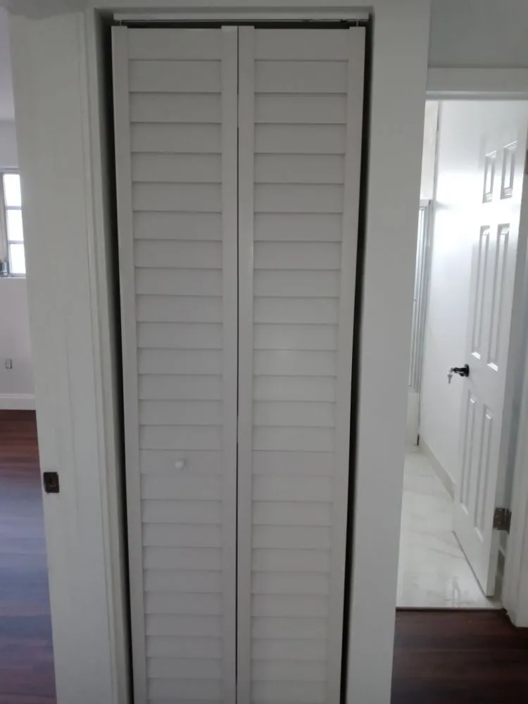 Slide of Graeme's Handy Household Solutions