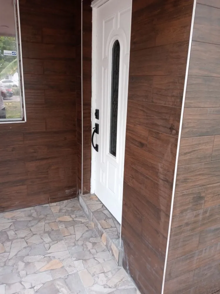 Slide of Graeme's Handy Household Solutions