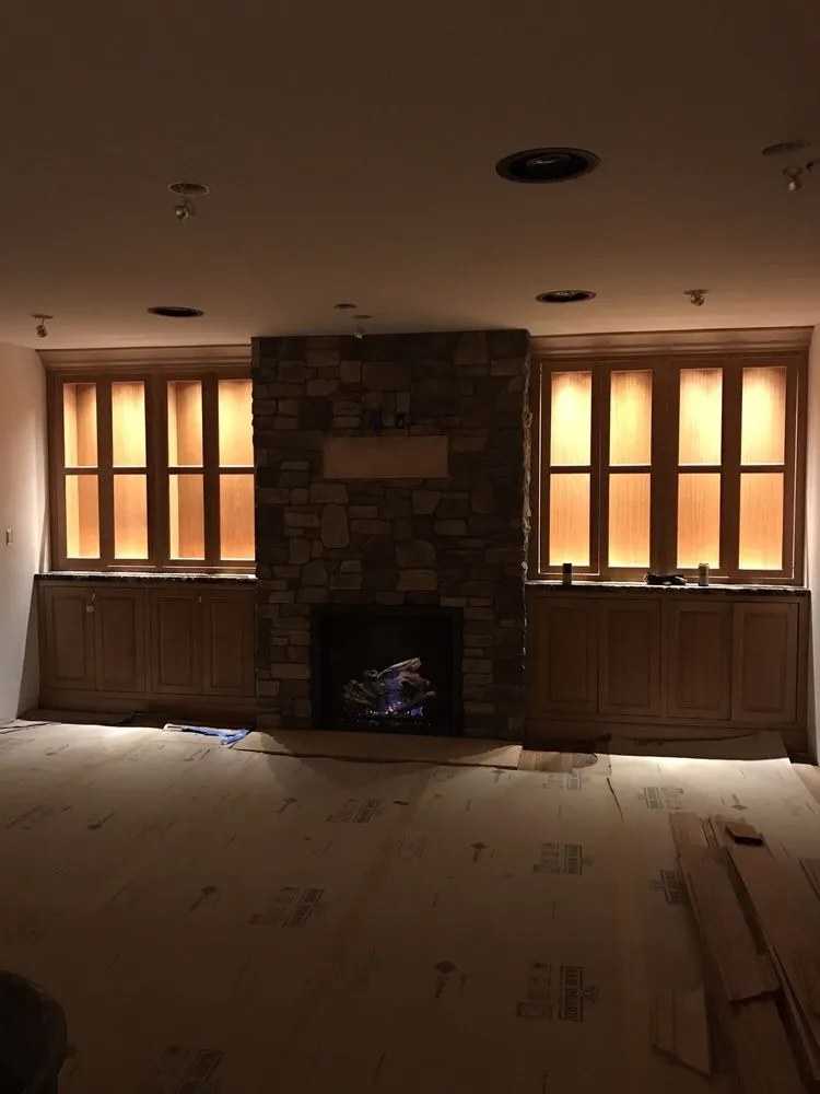 Slide of Granada Electric