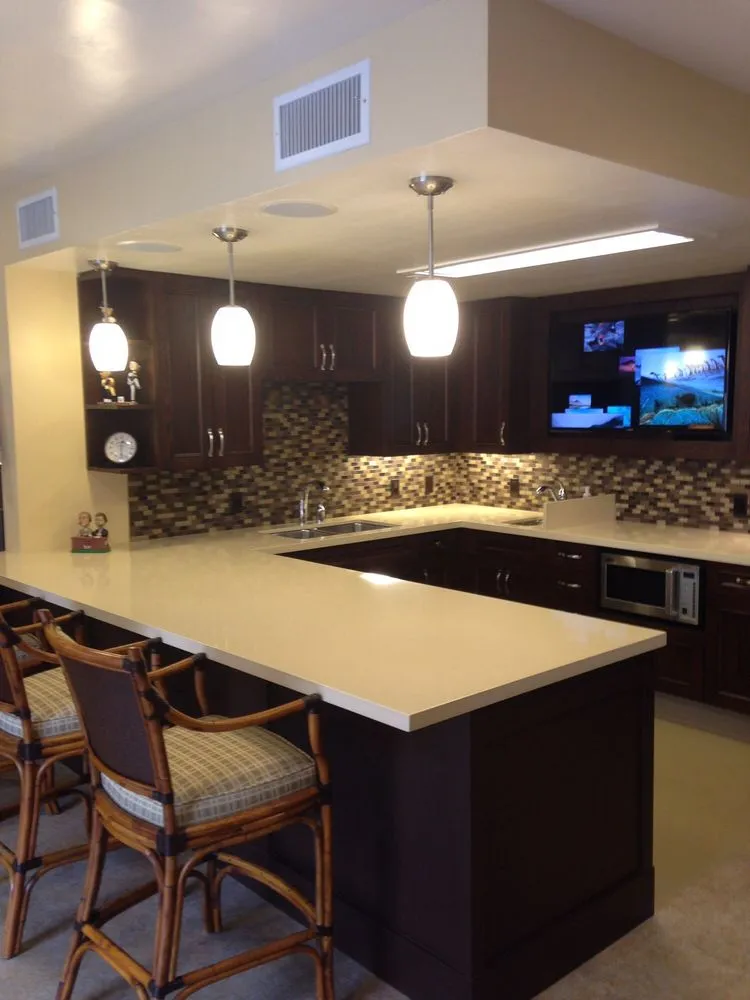 Slide of Granada Electric