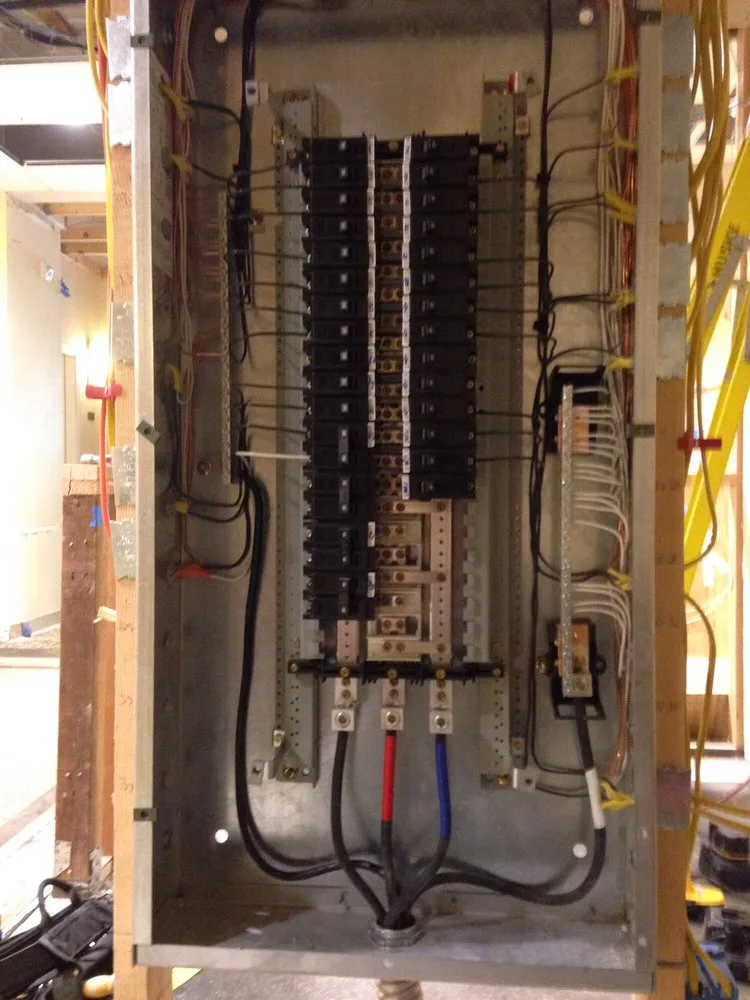 Slide of Granada Electric